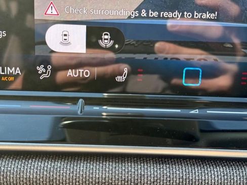 New 2026 Volkswagen Tiguan S AWD/4WD image 16