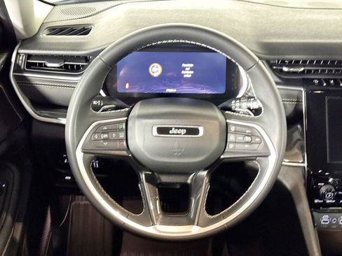 Used 2023 Jeep Grand Cherokee Laredo w/ Trailer Tow Prep Group (B) image 13