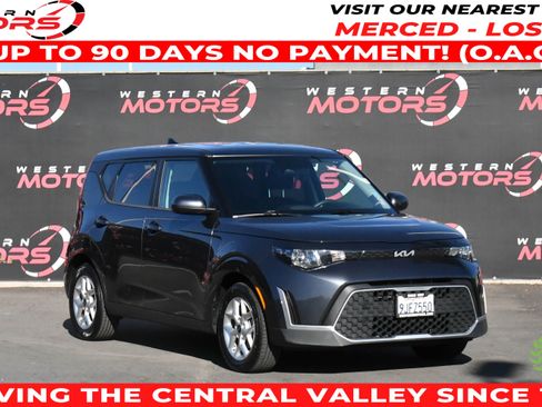 Used 2024 Kia Soul LX w/ Option Group 015 FWD image 1