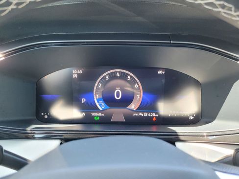 Certified 2025 Volkswagen Taos S FWD image 29