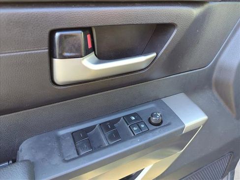 Used 2022 Toyota Tundra SR5 w/ SR5 Convenience Package image 7