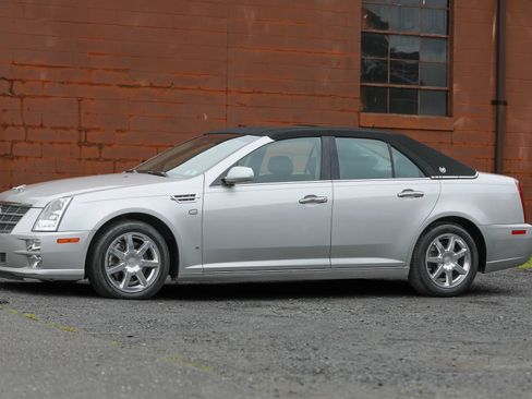 Used 2008 Cadillac STS w/ Preferred Equipment Group AWD/4WD image 58
