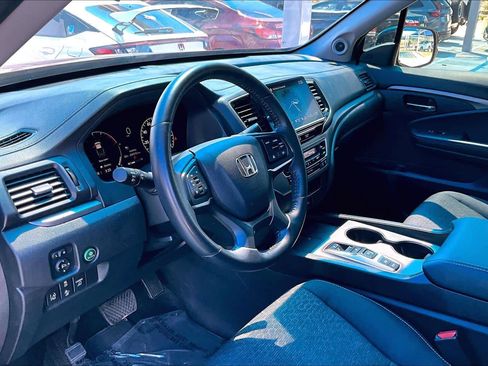 Used 2024 Honda Ridgeline Sport image 18