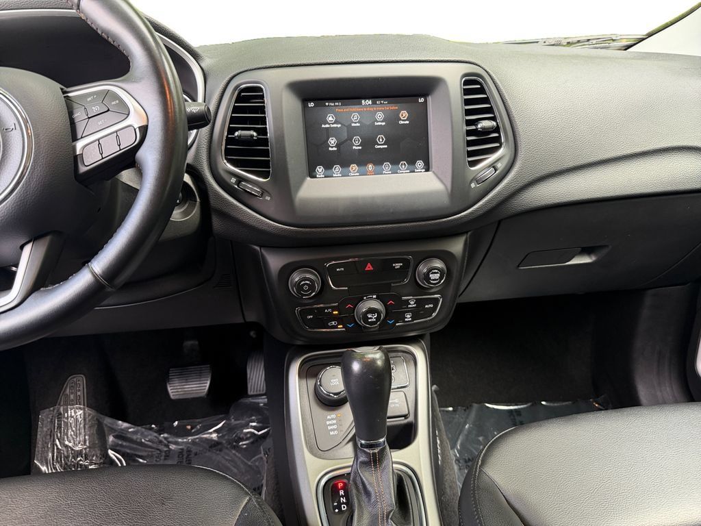 Used 2019 Jeep Compass Latitude AWD/4WD image 12