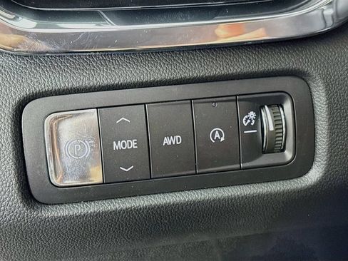 New 2026 GMC Acadia Denali w/ Super Cruise Package AWD/4WD image 10