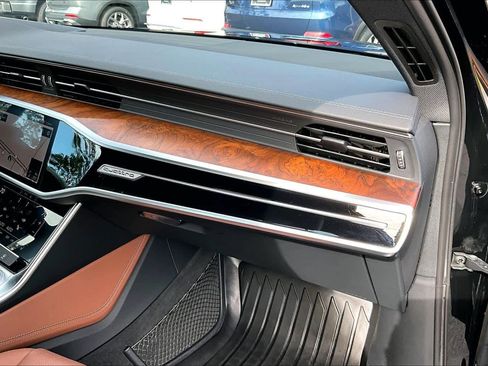 Used 2022 Audi A6 Premium Plus image 18