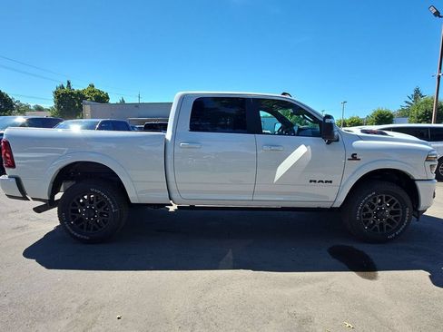 New 2026 RAM 2500 Limited AWD/4WD image 8