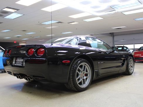 Used 2002 Chevrolet Corvette Z06 w/ Memory Pkg image 7