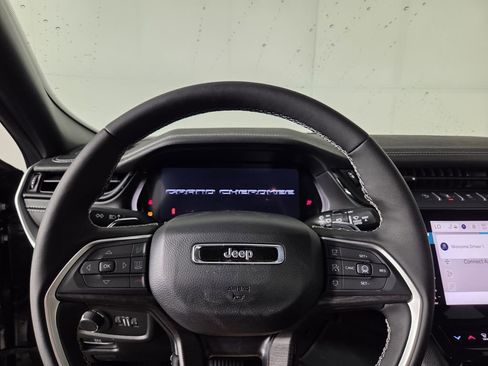 New 2026 Jeep Grand Cherokee Altitude RWD image 14