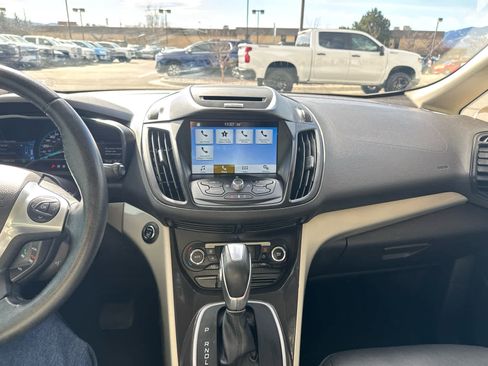 Used 2016 Ford C-MAX SEL image 23