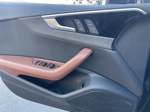 Used 2022 Audi A5 2.0T Premium image 9