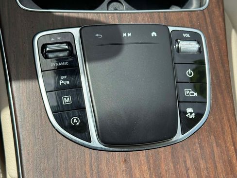 Used 2022 Mercedes-Benz GLC 300 GLC 300 image 28