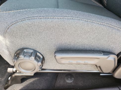 New 2025 Jeep Gladiator Willys image 15