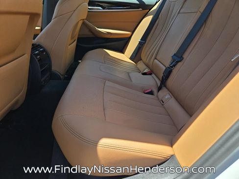 Used 2023 BMW 540i w/ Convenience Package RWD image 12