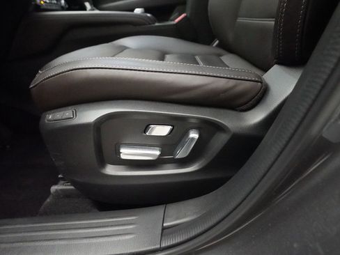 Certified 2025 MAZDA CX-5 Signature image 29