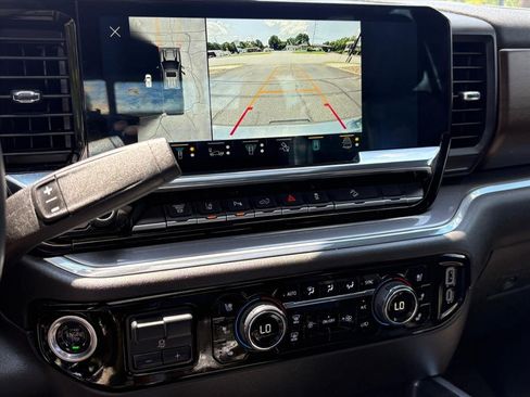 Used 2025 Chevrolet Silverado 2500 High Country w/ High Country Premium Package AWD/4WD image 10