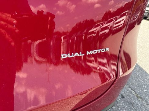 Used 2021 Tesla Model Y Long Range AWD/4WD image 33