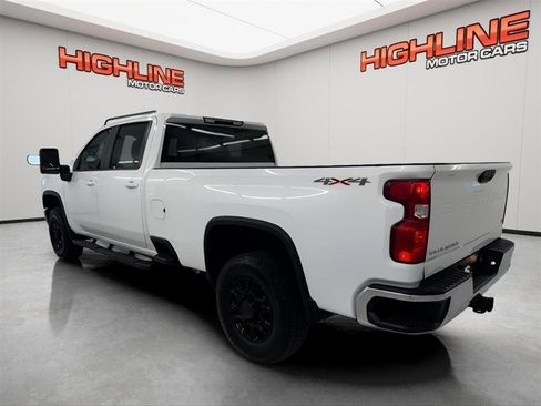 Used 2020 Chevrolet Silverado 3500 LT AWD/4WD image 7