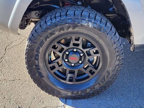 Used 2016 Toyota 4Runner SR5 image 10