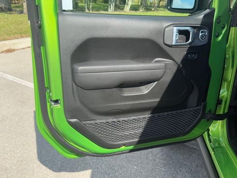 New 2026 Jeep Gladiator Rubicon w/ Safety Group image 28