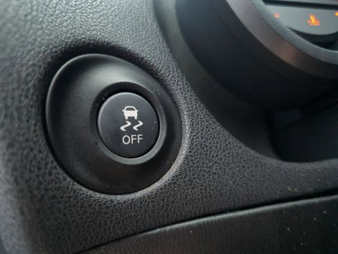 Used 2016 Nissan 370Z NISMO image 29