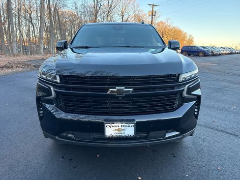 Used 2024 Chevrolet Suburban RST w/ Luxury Package image 2