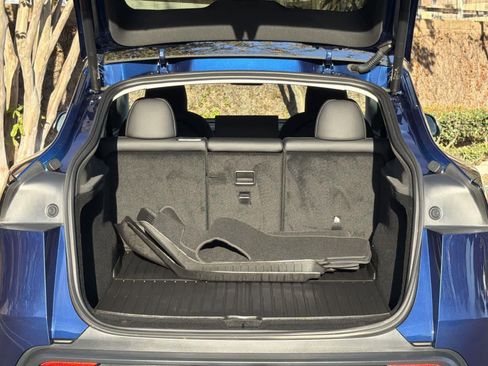 Used 2026 Tesla Model Y Premium image 32