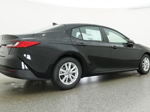 New 2026 Toyota Camry LE FWD image 8