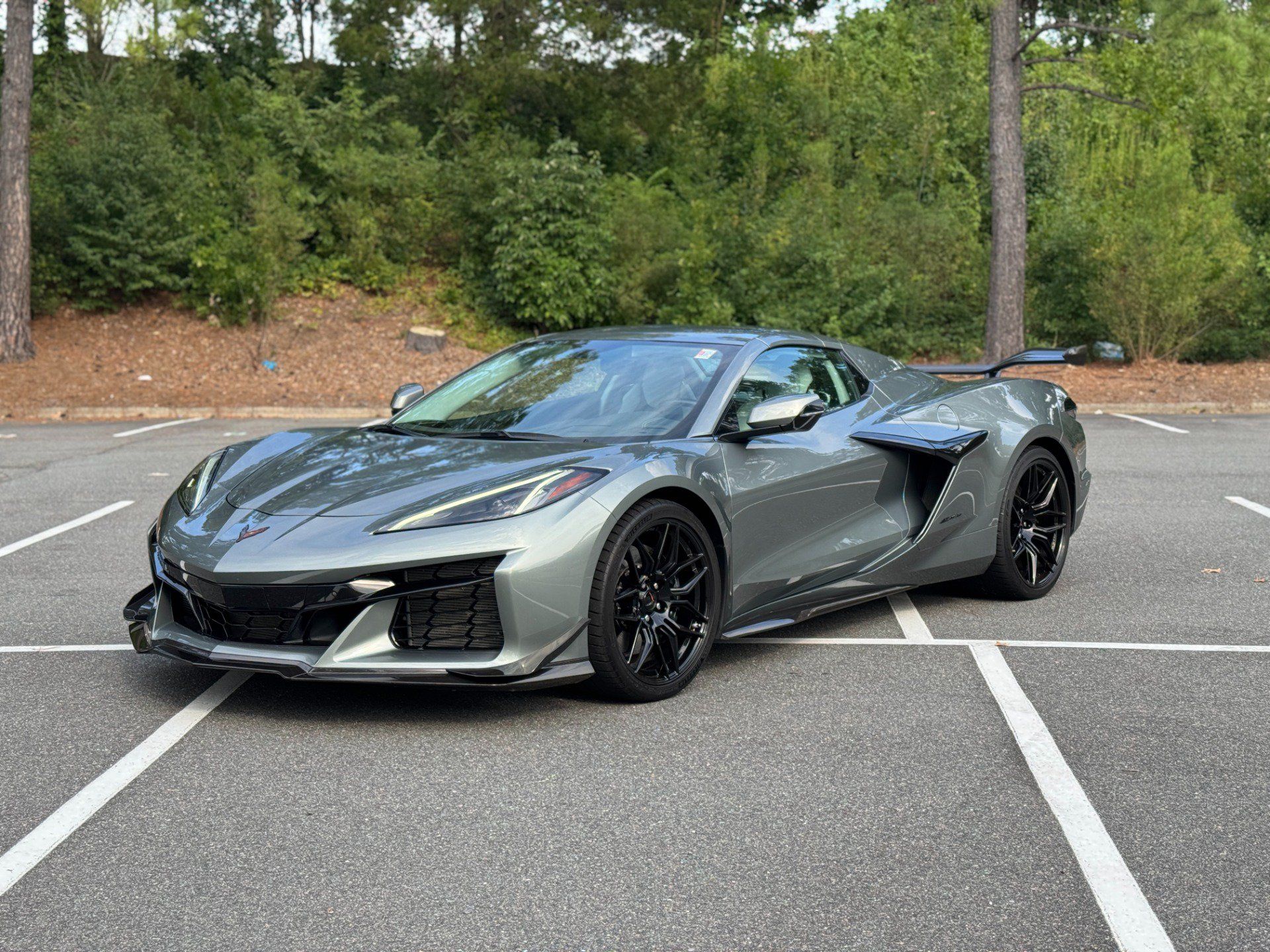 Used 2023 Chevrolet Corvette Z06 RWD image 4