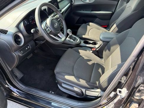 Certified 2021 Kia Forte LXS FWD image 19