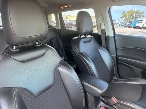 Used 2020 Jeep Compass Latitude w/ Popular Equipment Group FWD image 17