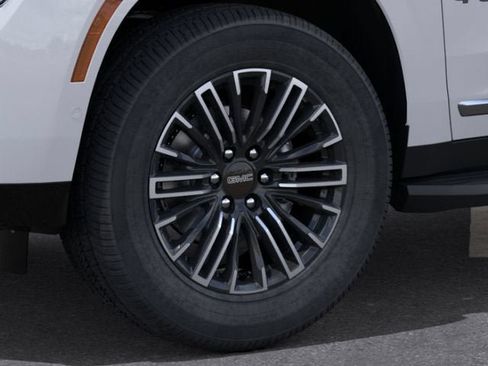 New 2026 GMC Yukon Elevation w/ Elevation Premium Package AWD/4WD image 9