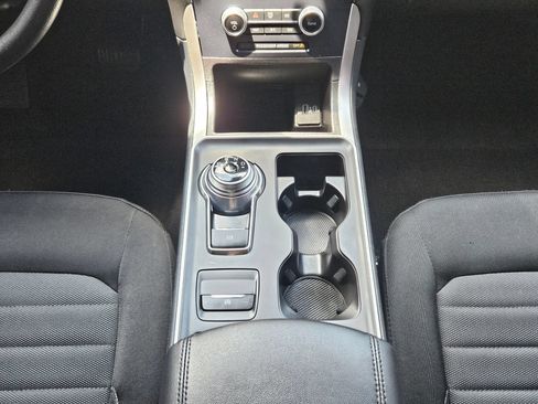 Used 2023 Ford Edge SE AWD/4WD image 12