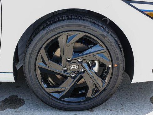 New 2026 Hyundai Elantra SEL Sport image 9