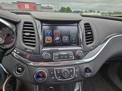 Used 2019 Chevrolet Impala LT w/ Sunroof and Spoiler Package FWD image 14