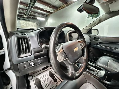 Used 2016 Chevrolet Colorado Z71 AWD/4WD image 10