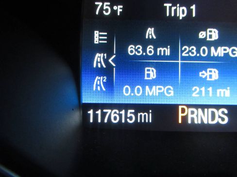 Used 2017 Ford Escape SE AWD/4WD image 19