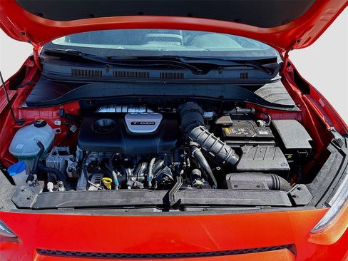 Used 2019 Hyundai Kona Limited image 28