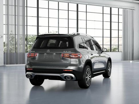 Used 2025 Mercedes-Benz GLB 35 AMG 4MATIC image 22