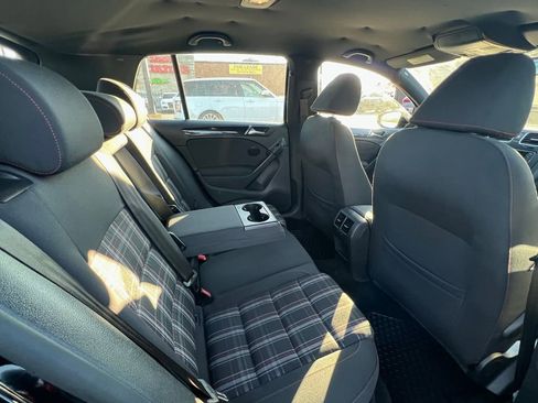 Used 2013 Volkswagen Golf 4-Door image 25