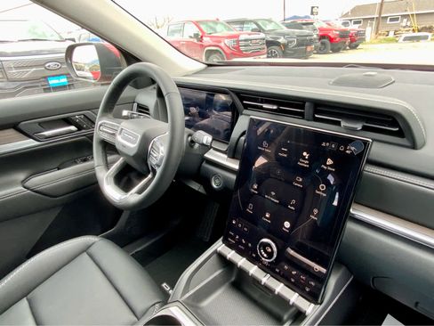 New 2026 GMC Terrain Denali w/ LPO, Black Badging Package image 46