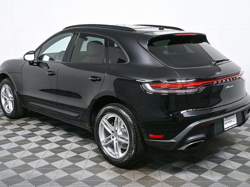 Used 2026 Porsche Macan AWD/4WD image 3