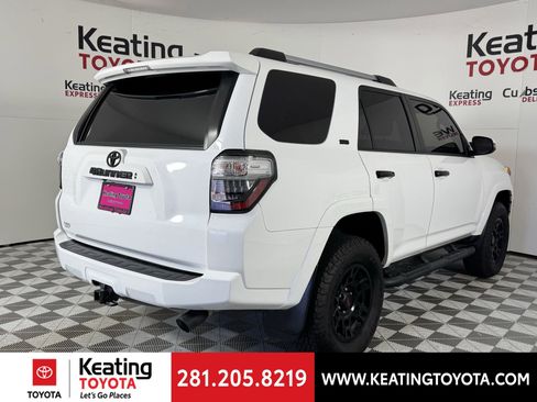 Used 2023 Toyota 4Runner SR5 Premium image 4