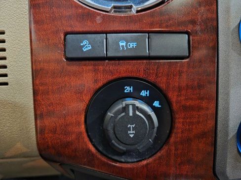 Used 2013 Ford F250 King Ranch w/ FX4 Off Road Pkg image 52