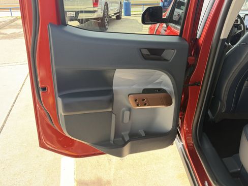 Certified 2024 Ford Maverick Lariat FWD image 13