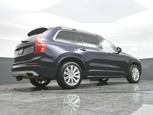 Used 2016 Volvo XC90 T6 Momentum w/ Vision Package image 31