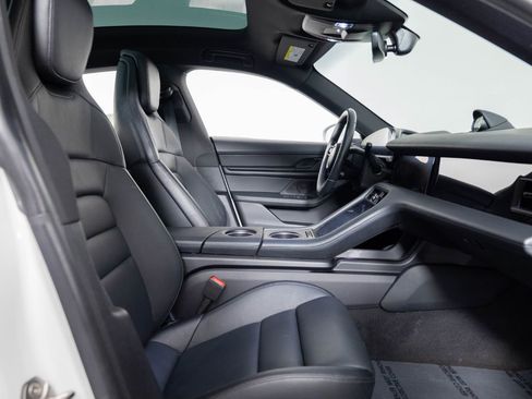 Used 2021 Porsche Taycan 4S image 28