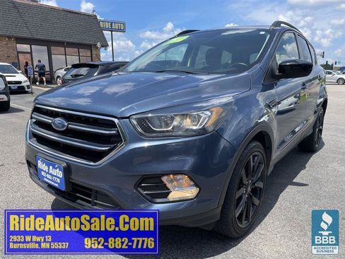 Used 2018 Ford Escape SE w/ SE Sport Appearance Package AWD/4WD image 1