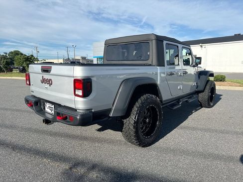 Used 2023 Jeep Gladiator Rubicon w/ Trailer Tow Package AWD/4WD image 6