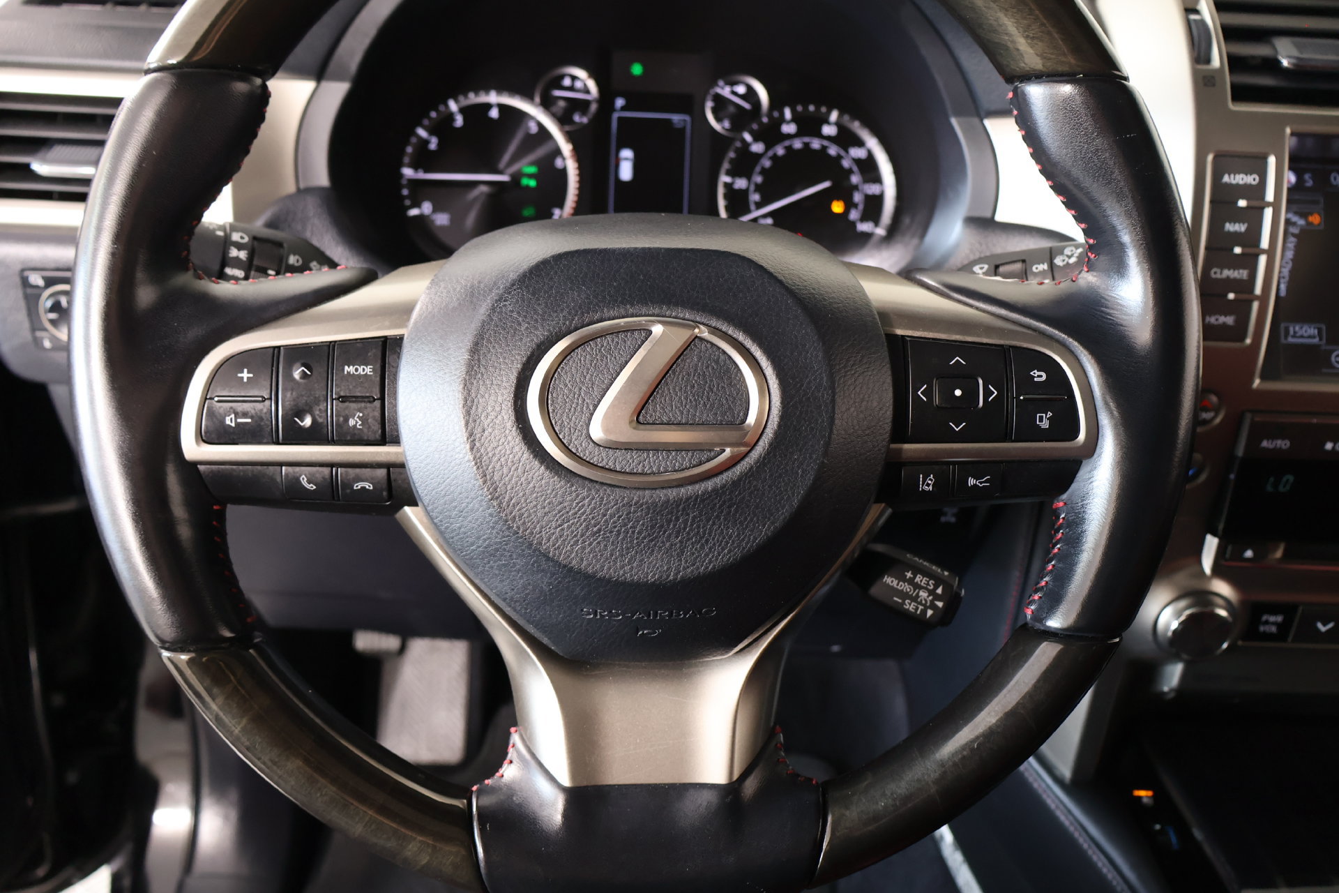 Used 2021 Lexus GX 460 Luxury w/ Accessory Package AWD/4WD image 3